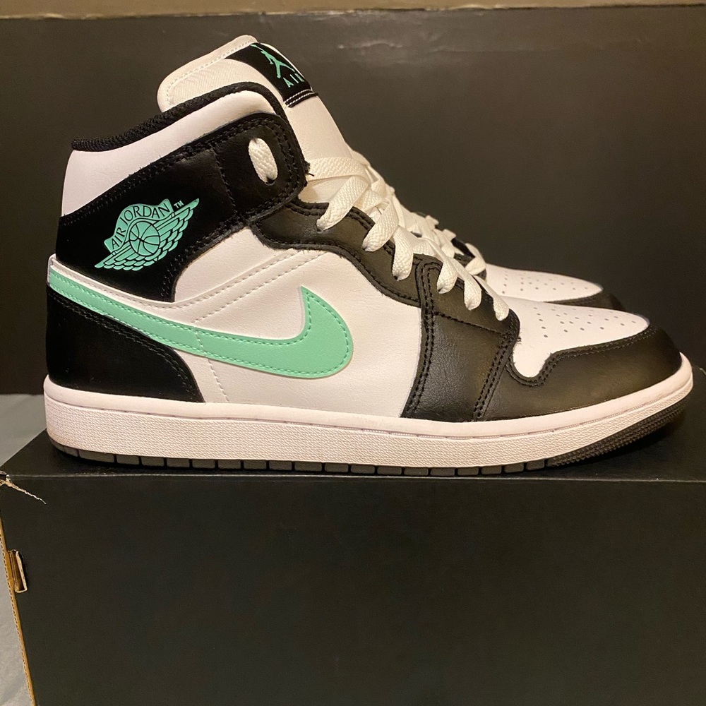 Nike Air Jordan Black and Mint Athletic Shoes